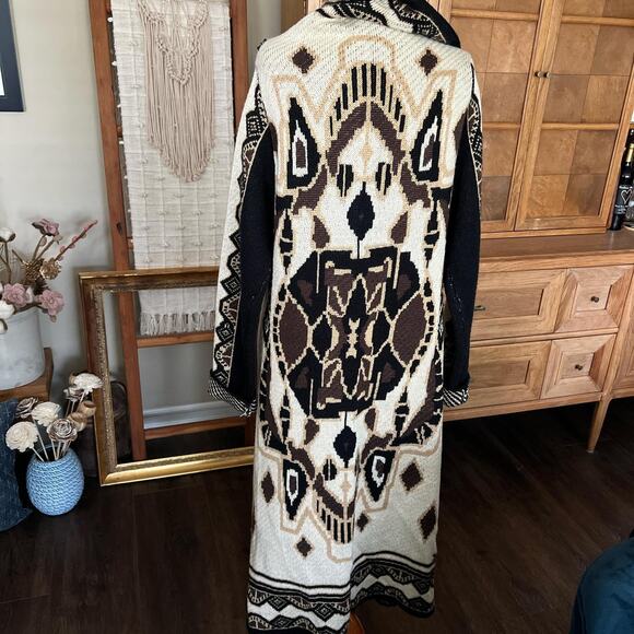 Gorgeous JJ Sisters duster length cardigan - Picture 4 of 6